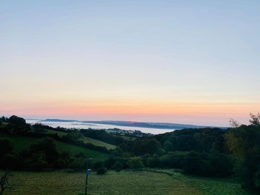 The Cider House Holiday Cottage Welsh Newton Common Extérieur photo